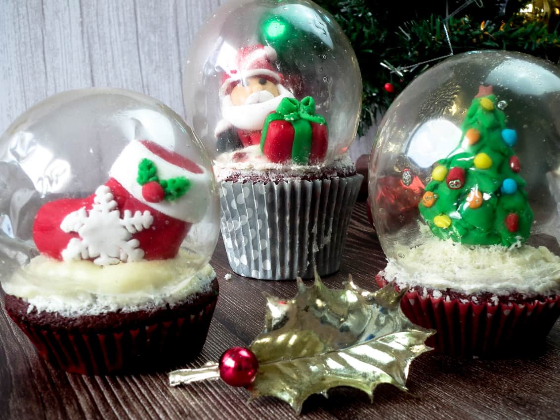Christmas Red Velvet Snow Globe Cupcakes