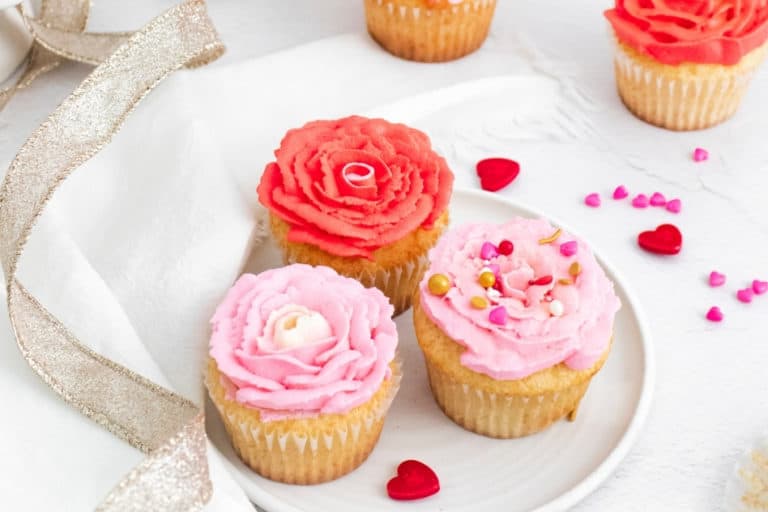 Buttercream Frosted Rosette Cupcakes