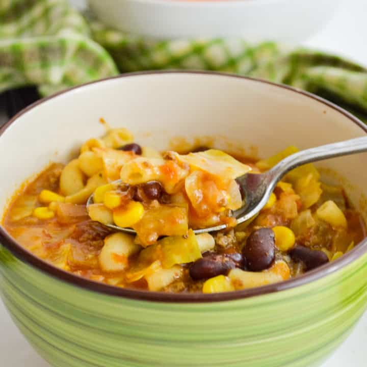 Hearty Classic Minestrone Soup