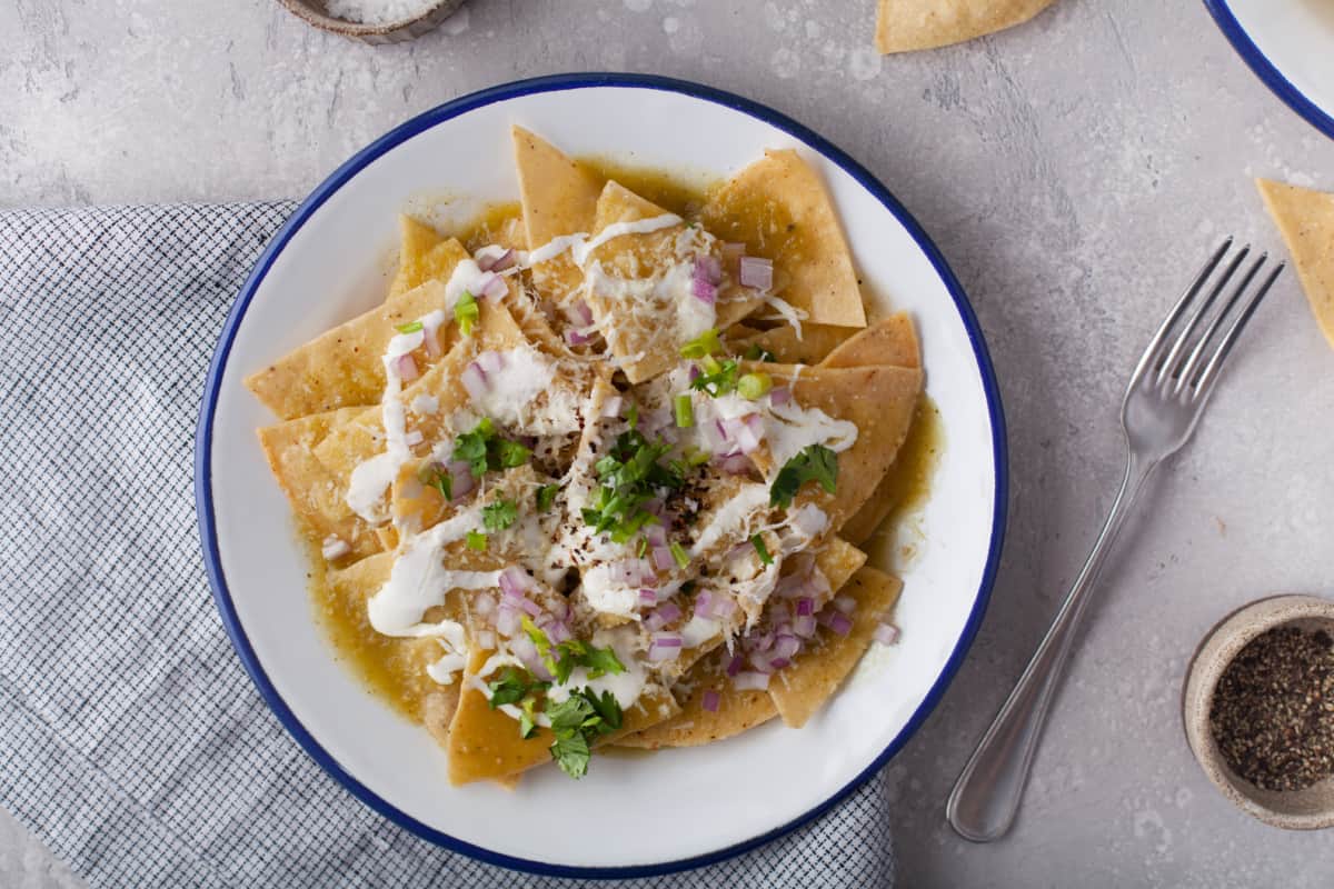 Easy Mexican Chilaquiles Verdes Recipe