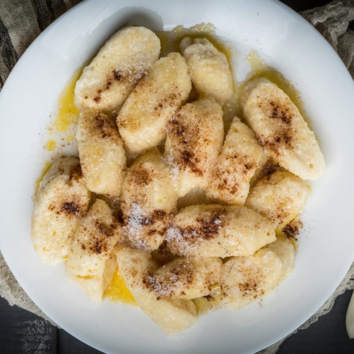 Polish Lazy Dumplings: Pierogi Leniwe