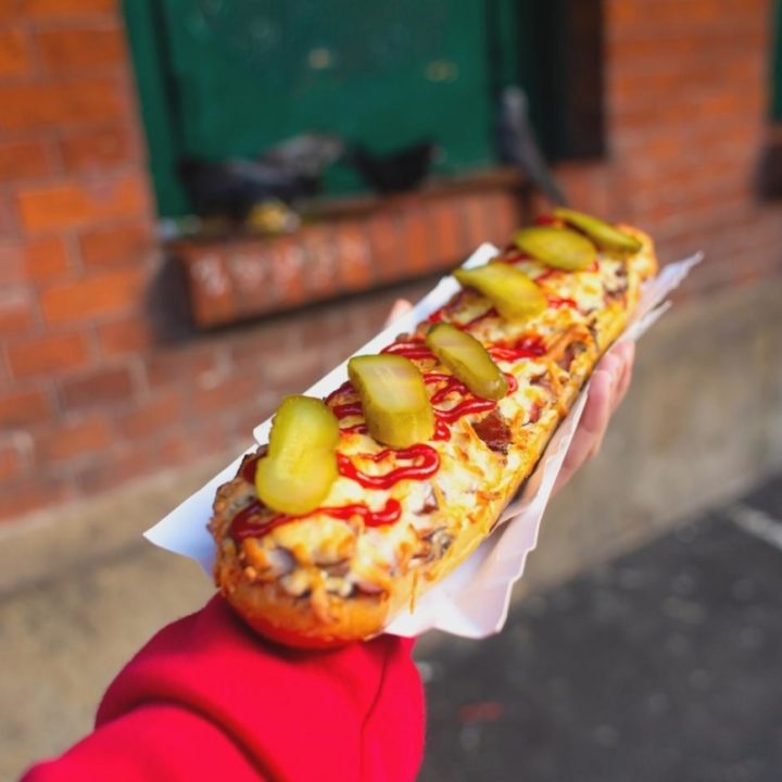 Zapiekanka: Polish Toasted Baguette