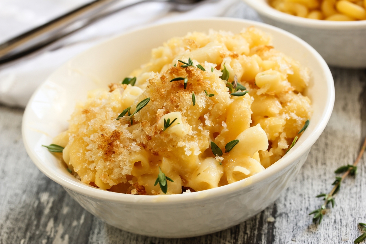Old Fashioned Baked Mac & Cheese